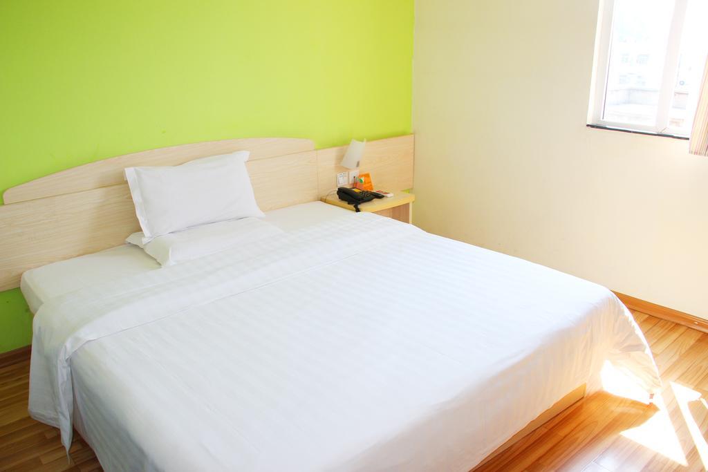 7Days Inn Guangzhou Gangding Longkou XI Road Bagian luar foto
