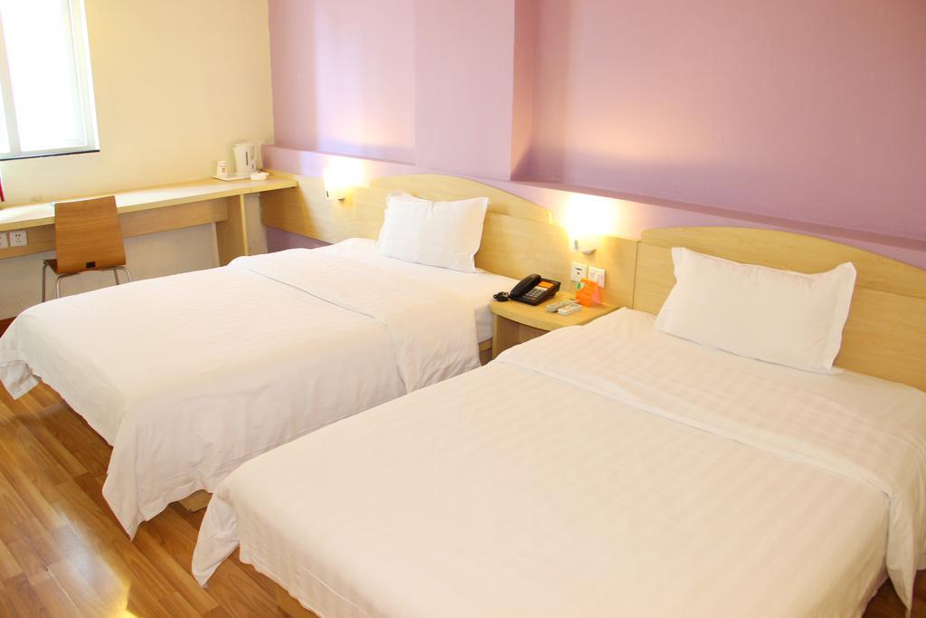7Days Inn Guangzhou Gangding Longkou XI Road Bagian luar foto