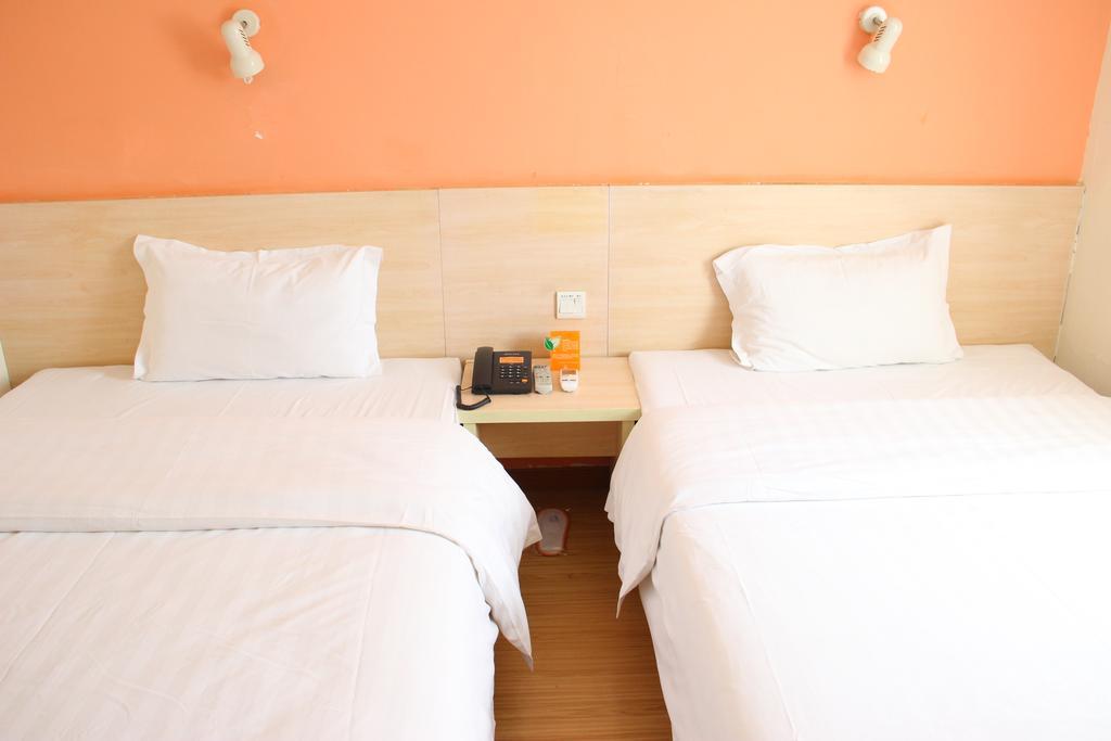 7Days Inn Guangzhou Gangding Longkou XI Road Bagian luar foto